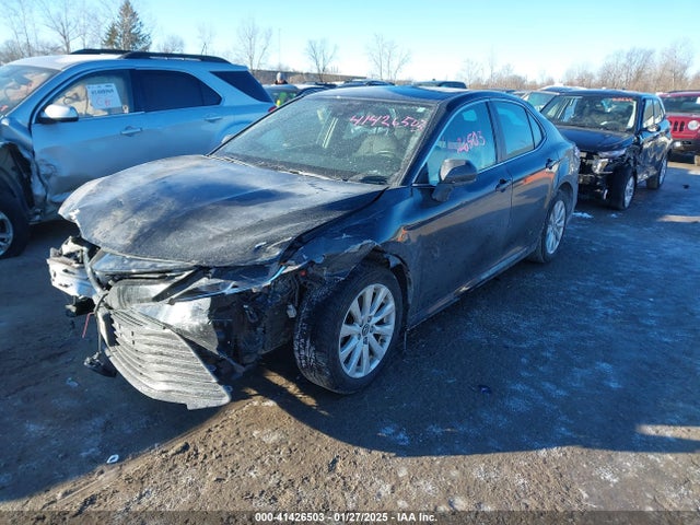 Toyota CAMRY LE 2019 4T1B11HK2KU198072 Image 2