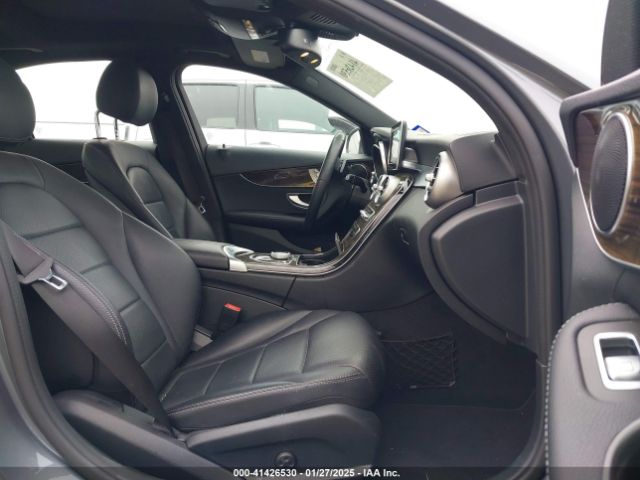 WDDWF4JB3JR321596 Mercedes-Benz C 300