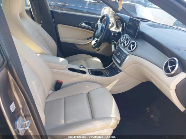 2017 MERCEDES-BENZ CLA 250 WDDSJ4EB5HN444891 Photo 4