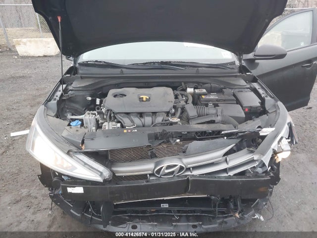 5NPD84LF7LH600930 Hyundai ELANTRA SEL
