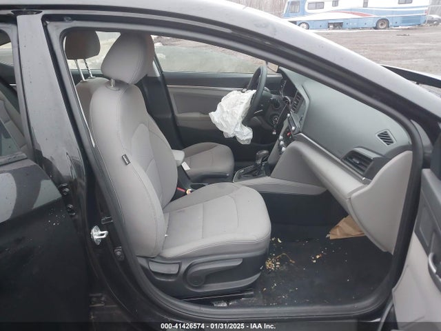 5NPD84LF7LH600930 Hyundai ELANTRA SEL