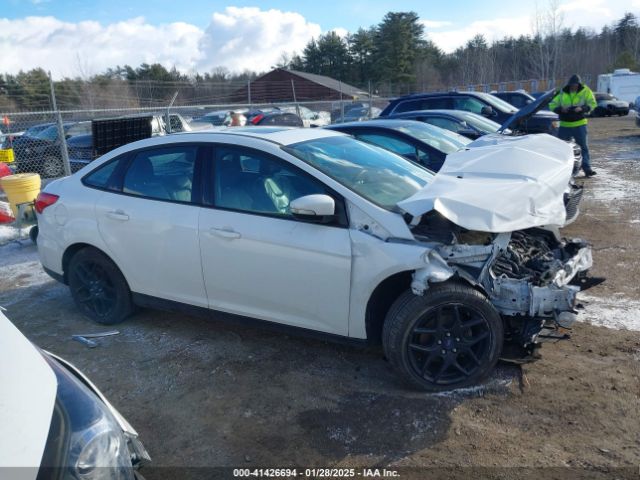 1FADP3F21GL396736 Ford FOCUS SE