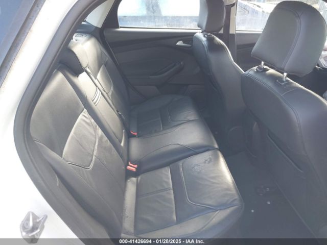 1FADP3F21GL396736 Ford FOCUS SE