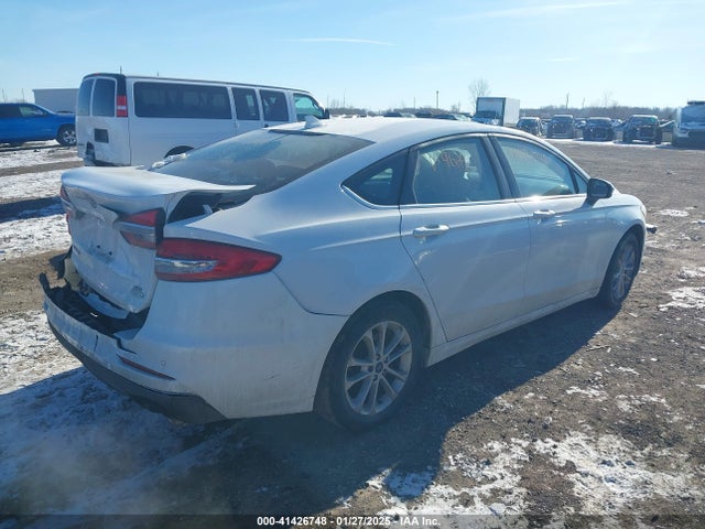 3FA6P0HD2LR219629 Ford FUSION SE