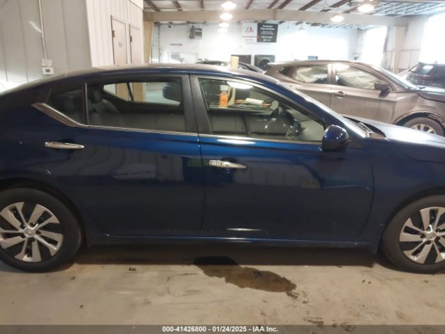1N4BL4BV1NN420558 Nissan Altima S Fwd