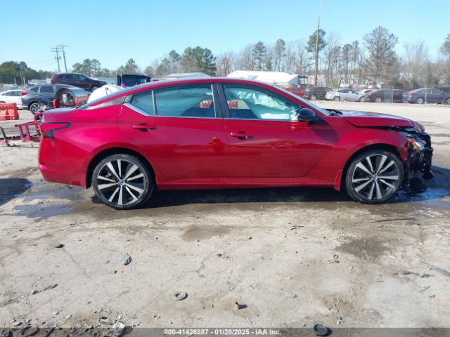1N4BL4CW7LC127831 Nissan Altima Sr Intelligent Awd
