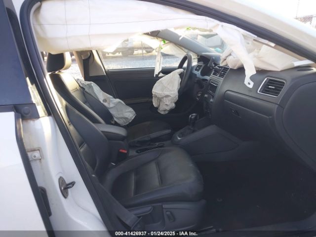 3VWD17AJXEM295883 Volkswagen Jetta 1.8t Se