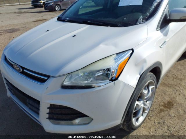 1FMCU9J90FUB90043 Ford Escape Titanium
