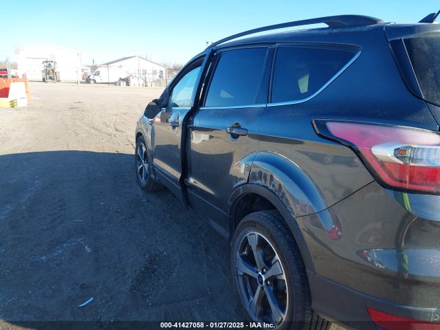 1FMCU0HDXJUD21851 Ford ESCAPE SEL