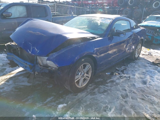 Ford Mustang V6 2014 1ZVBP8AM6E5301075 Image 2