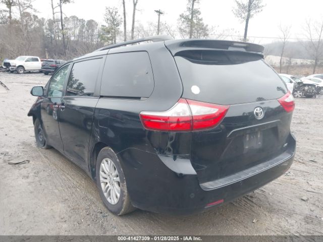 5TDYZ3DC4HS784545 Toyota Sienna Xle/limited