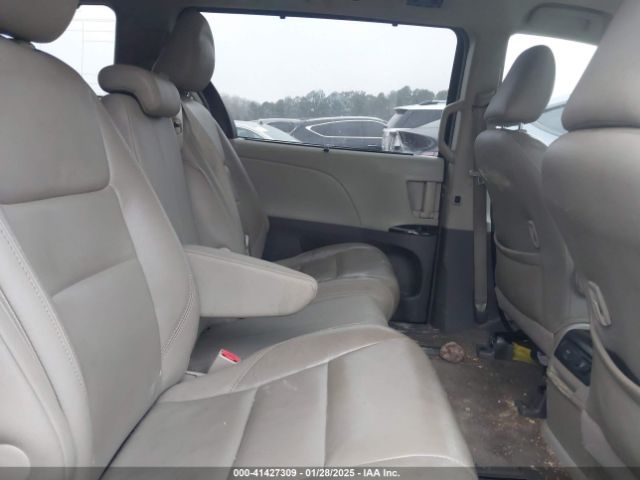 5TDYZ3DC4HS784545 Toyota Sienna Xle/limited