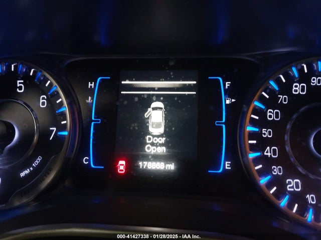 1C3CCCAB6FN508088 Chrysler 200 Limited