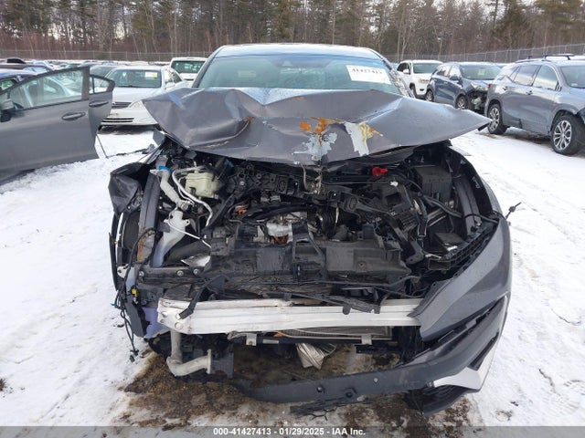 5J6RW2H57ML021105 Honda l15be
