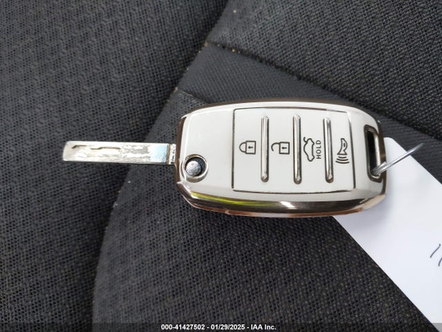 5XXGT4L38JG224409 KIA Optima Lx