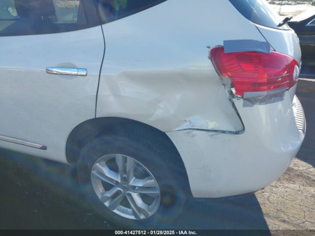 JN8AS5MT8FW668025 Nissan Rogue Select S