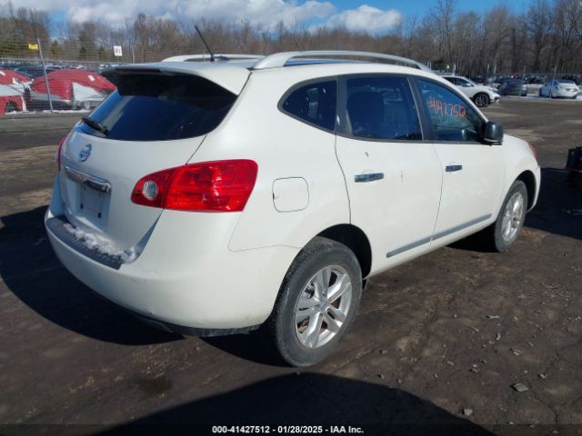 JN8AS5MT8FW668025 Nissan Rogue Select S