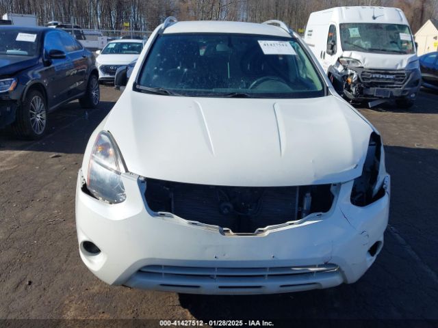 JN8AS5MT8FW668025 Nissan Rogue Select S