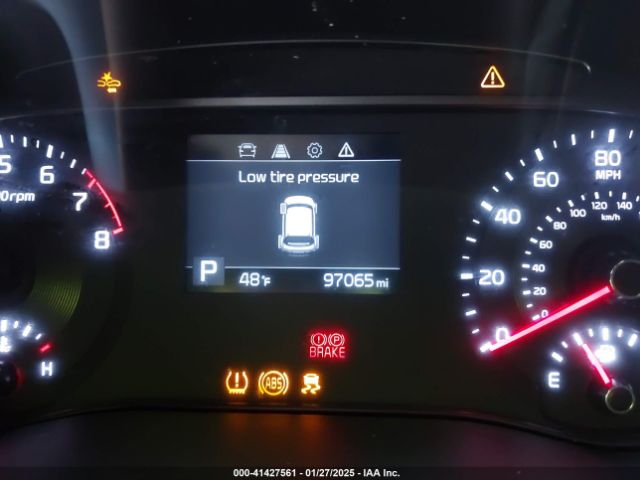 KNDJ23AU0M7772397 KIA Soul X-line