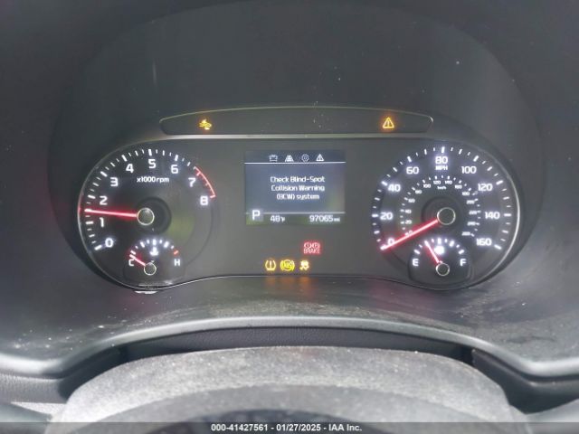 KNDJ23AU0M7772397 KIA Soul X-line