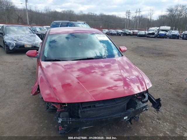 KMHLL4AG8PU519867 Hyundai ELANTRA SE