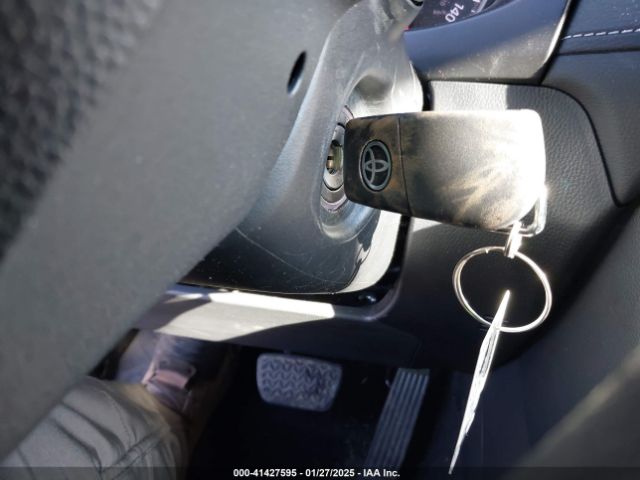 2T3F1RFV3LW086855 Toyota RAV4 LE