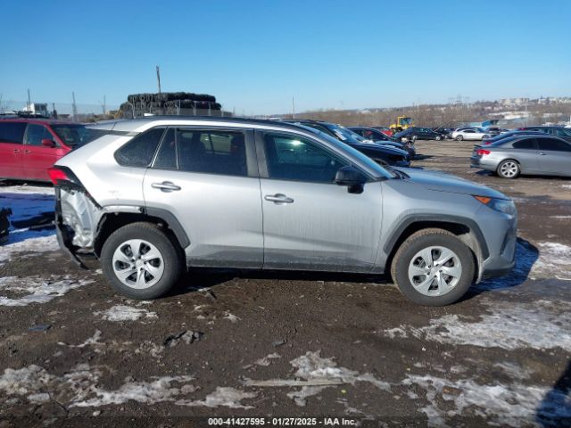 2T3F1RFV3LW086855 Toyota RAV4 LE