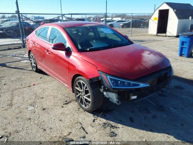 2019 5NPD84LF1KH416064 main image