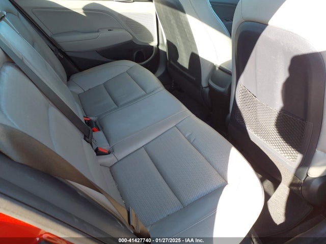 Hyundai Elantra Limited 2019 5NPD84LF1KH416064 Image 8