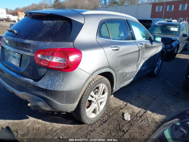 2018 MERCEDES-BENZ GLA 250 WDCTG4GB5JJ436937 Photo 3