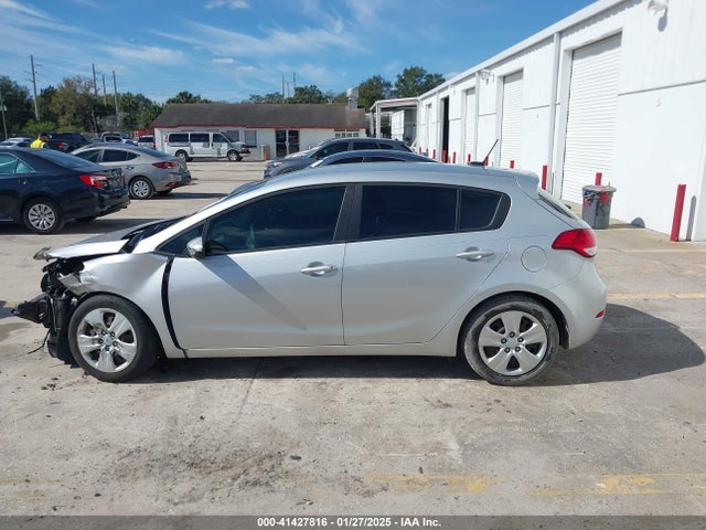 KIA Forte 5-door Lx 2016 KNAFK5A84G5648277 Image 14