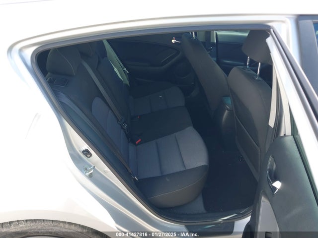 KIA Forte 5-door Lx 2016 KNAFK5A84G5648277 Image 8