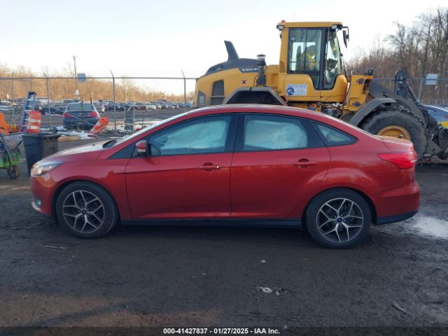1FADP3H24JL318312 Ford FOCUS SEL