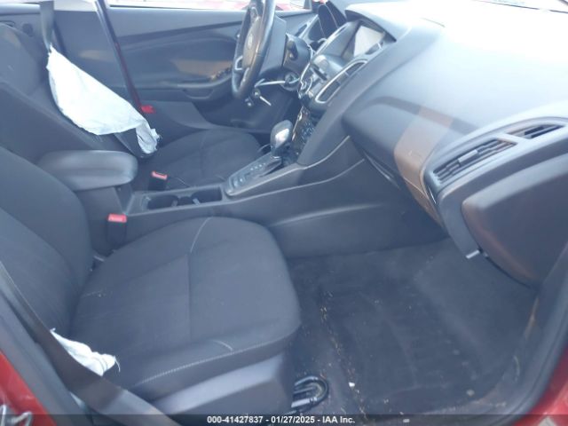 1FADP3H24JL318312 Ford FOCUS SEL