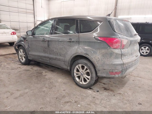 1FMCU9GD8KUA65460 Ford ESCAPE SE