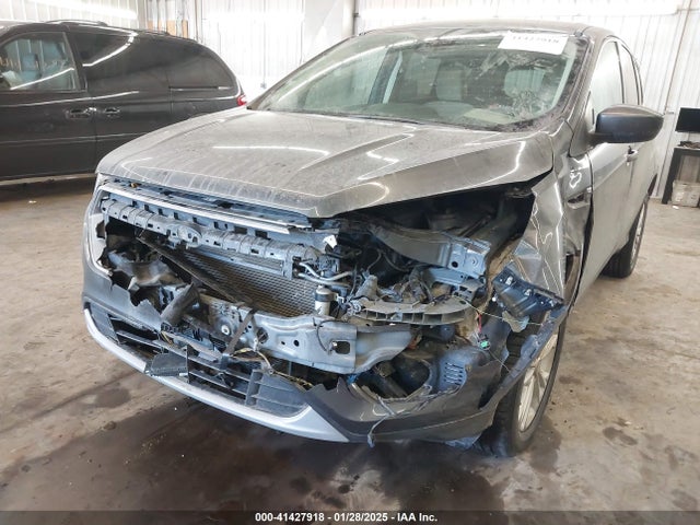 1FMCU9GD8KUA65460 Ford ESCAPE SE