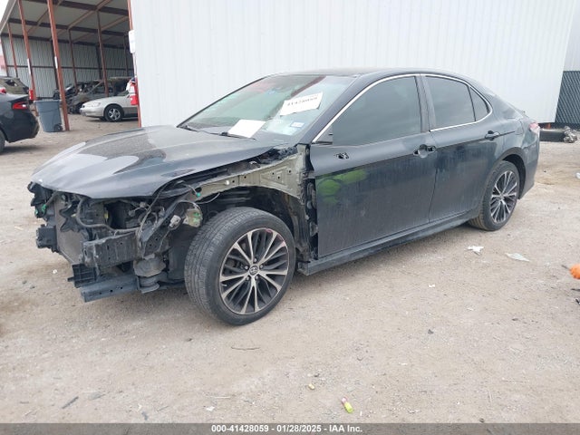 4T1B11HK3JU563020 Toyota CAMRY SE