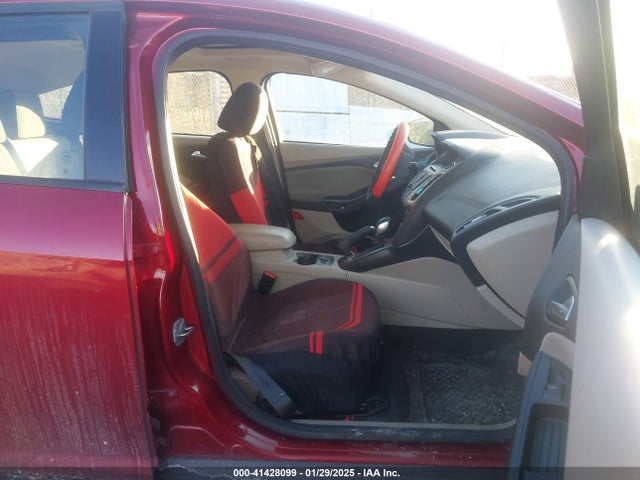 Ford FOCUS SE 2014 1FADP3K2XEL172187 Image 5