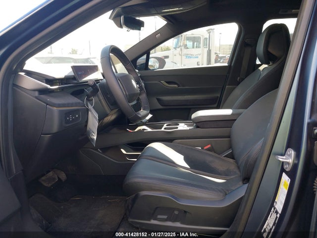 Fisker Ocean One 2023 VCF1ZBU26PG001897 Image 5