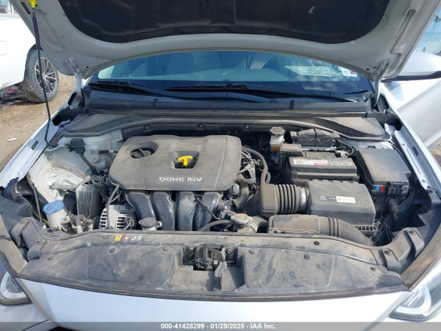 5NPD84LFXJH223233 Hyundai ELANTRA SEL