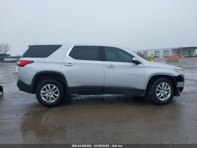 1GNERFKWXKJ268686 Chevrolet Traverse Ls