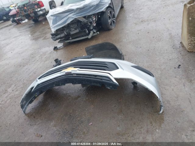 1GNERFKWXKJ268686 Chevrolet Traverse Ls