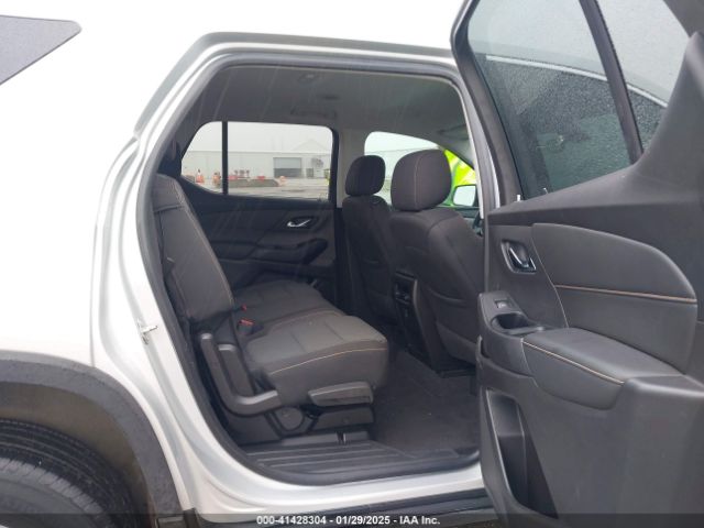 1GNERFKWXKJ268686 Chevrolet Traverse Ls