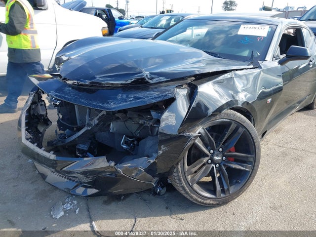 1G1FB1RS2J0124764 Chevrolet Camaro 1lt