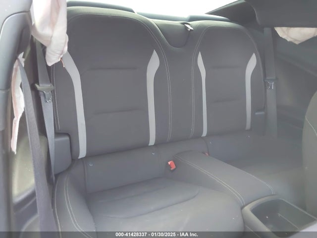 1G1FB1RS2J0124764 Chevrolet Camaro 1lt