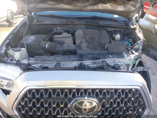 5TFCZ5AN3JX151479 Toyota Tacoma Trd Sport
