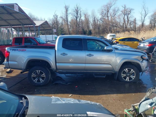 5TFCZ5AN3JX151479 Toyota Tacoma Trd Sport