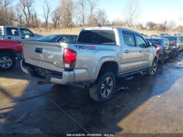 5TFCZ5AN3JX151479 Toyota Tacoma Trd Sport