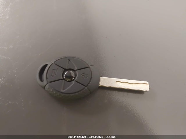 2005 MINI COOPER WMWRC33505TK60747 Photo 10