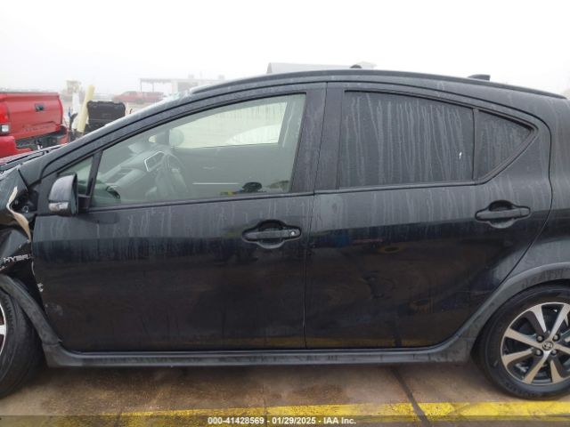 JTDKDTB36J1599519 Toyota Prius C Two